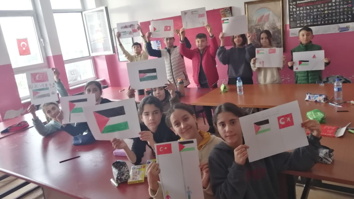 Okulumuzda Filistin'de Çocuk Olmak Konulu Etkinlik Yapılmıştır
